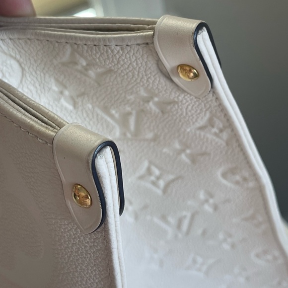 Louis Vuitton Onthego Creme Empreinte GM Limited Edition - Picture 8 of 15